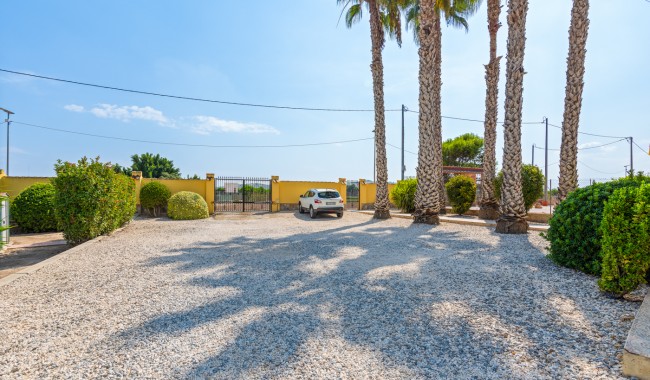 Resale - Villa - Formentera del Segura