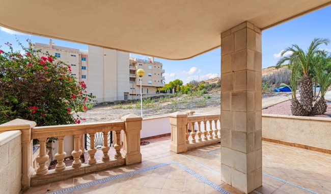 Resale - Apartment - Guardamar