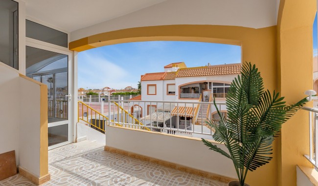 Resale - Apartment - Torrevieja - Torretas