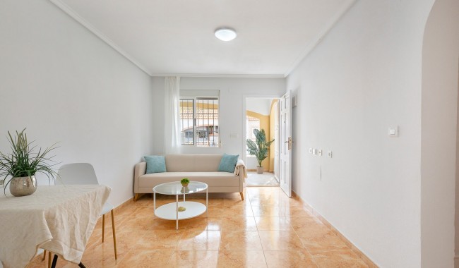 Resale - Apartment - Torrevieja - Torretas