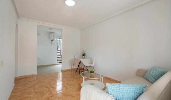 Resale - Apartment - Torrevieja - Torretas