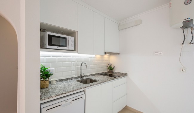 Sprzedaż - Apartament - Torrevieja - Torretas