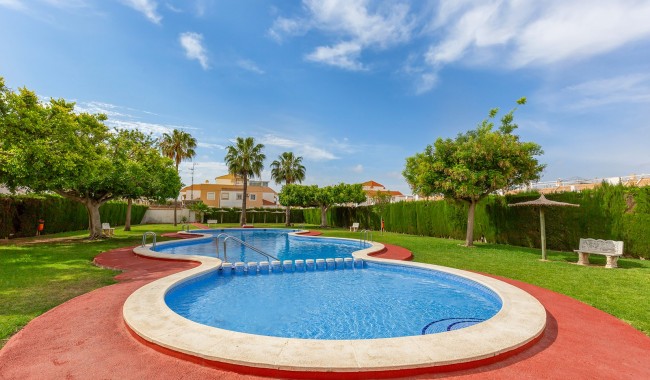 Sprzedaż - Apartament - Torrevieja - Torretas