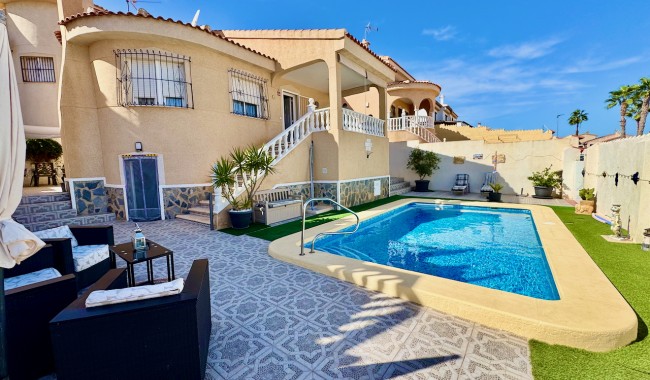 Villa - Resale - Ciudad Quesada/Rojales - La  Marquesa Golf