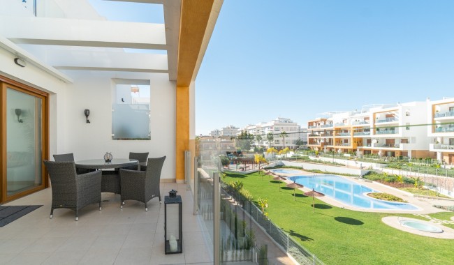 Sprzedaż - Apartament - Orihuela costa - Villamartín