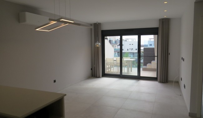 Resale - Apartment - Guardamar - El Raso