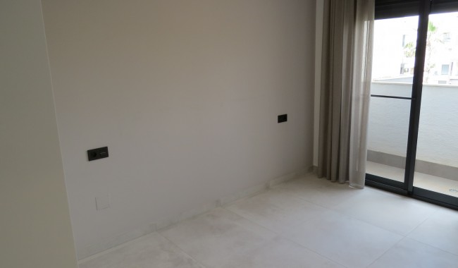 Resale - Apartment - Guardamar - El Raso