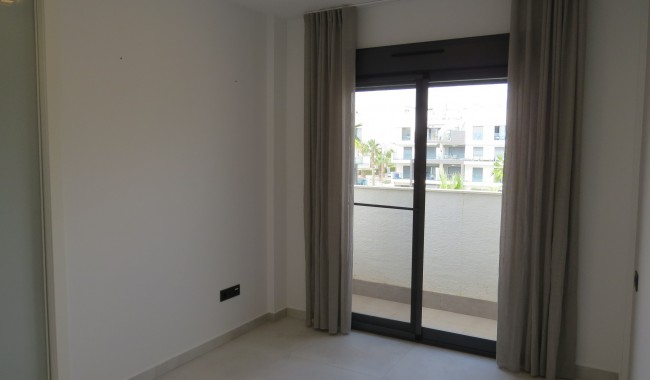 Resale - Apartment - Guardamar - El Raso