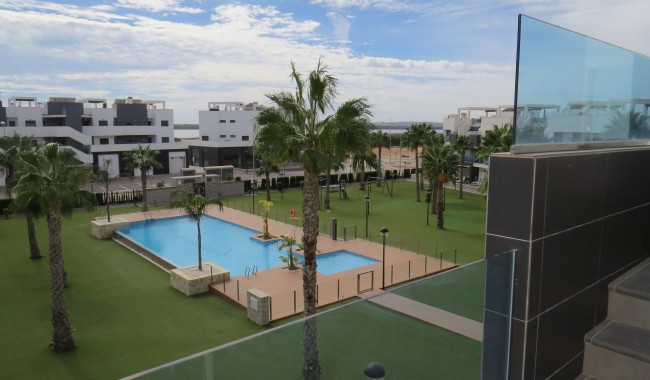 Resale - Apartment - Guardamar - El Raso