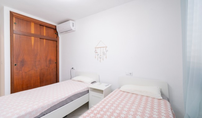 Sprzedaż - Apartament - Orihuela costa - Playa Flamenca