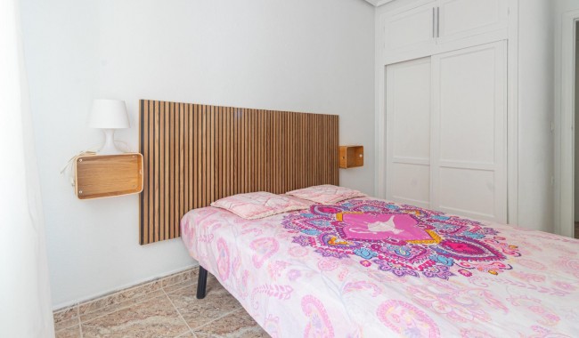 Resale - Apartment - Torrevieja - Playa del cura