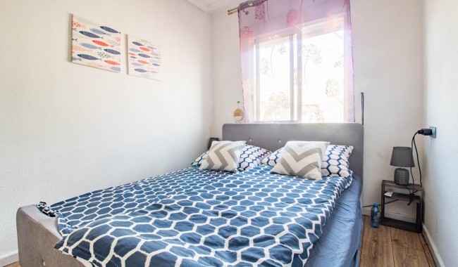 Sprzedaż - Apartament - Torrevieja - Centro