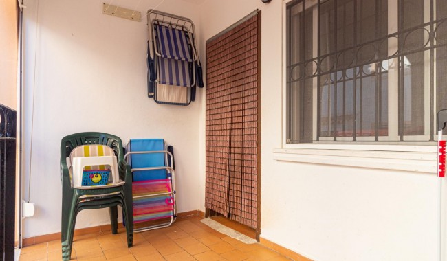 Sprzedaż - Apartament - Torrevieja - Playa de los Naufragos