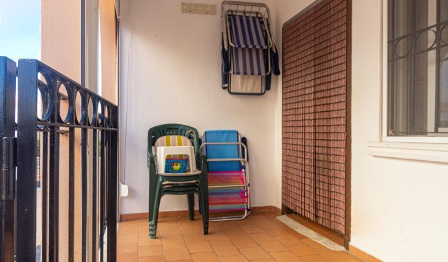 Resale - Apartment - Torrevieja - Playa de los Naufragos