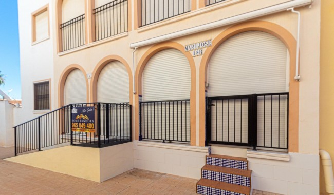 Resale - Apartment - Torrevieja - Playa de los Naufragos