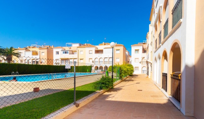 Sprzedaż - Apartament - Torrevieja - Playa de los Naufragos