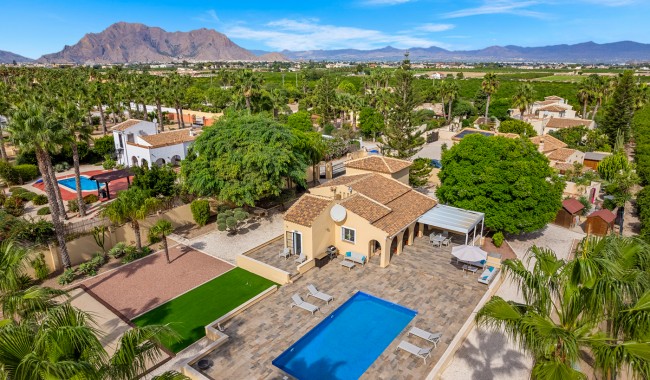 Sprzedaż - Willa - Rafal