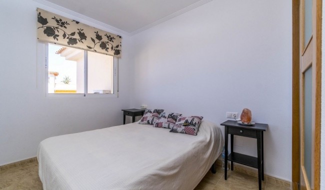 Resale - Apartment - Orihuela Costa - Dehesa de Campoamor