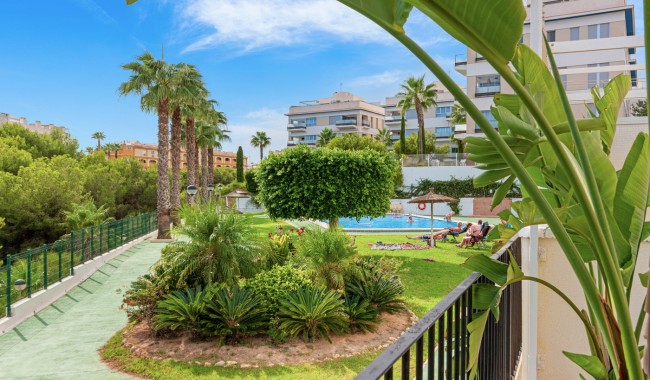 Resale - Apartment - Orihuela Costa - Los Dolses