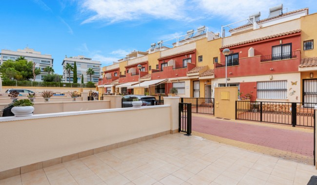 Resale - Apartment - Orihuela Costa - Los Dolses