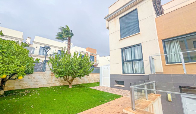 Segunda mano - Chalet - Orihuela Costa - Orihuela costa