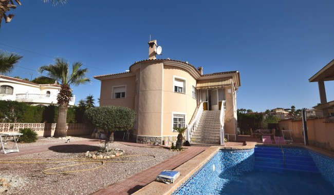 Villa - Resale - Ciudad Quesada/Rojales - Central Quesada