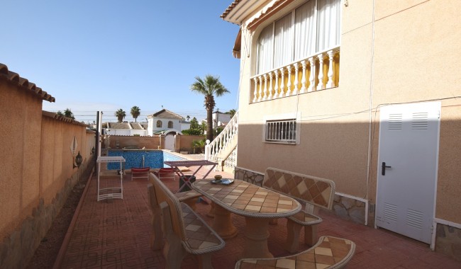 Resale - Villa - Ciudad Quesada/Rojales - Central Quesada