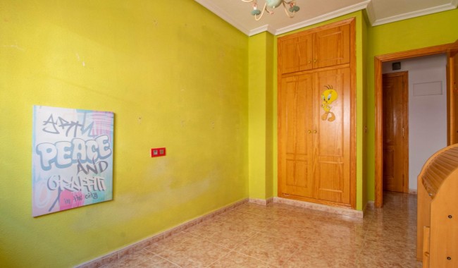 Resale - Apartment - Torrevieja - Playa de los locos