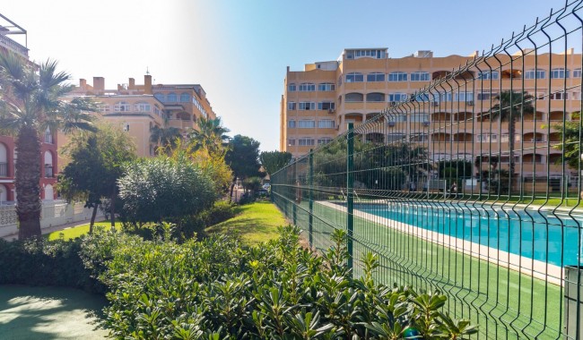 Resale - Apartment - Torrevieja - Torreblanca