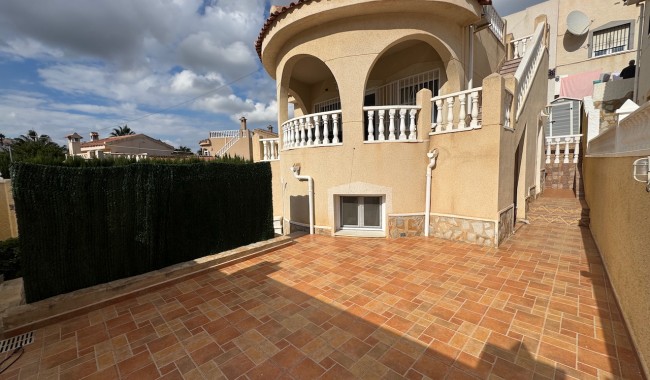 Resale - Villa - Ciudad Quesada/Rojales - La  Marquesa Golf