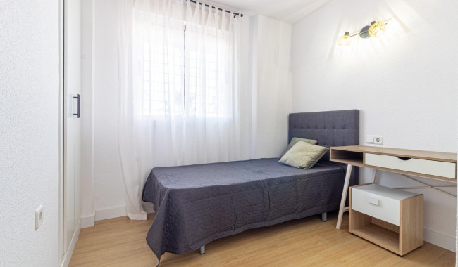 Resale - Apartment - Torrevieja - La veleta