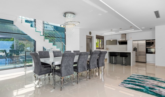 Resale - Villa - San Miguel de Salinas