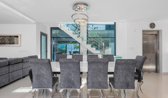 Resale - Villa - San Miguel de Salinas