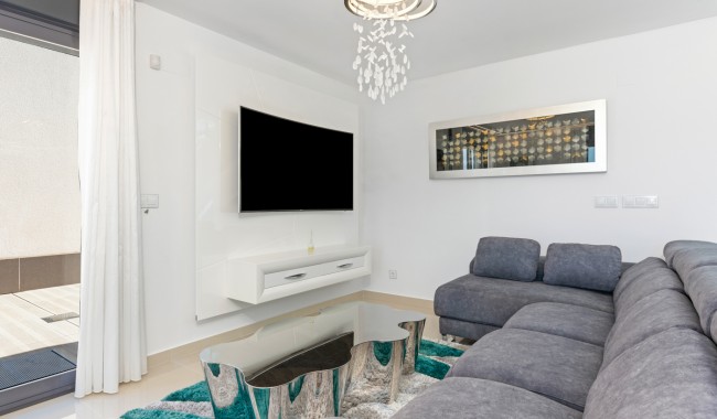 Resale - Villa - San Miguel de Salinas