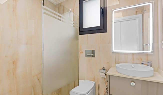Resale - Villa - San Miguel de Salinas