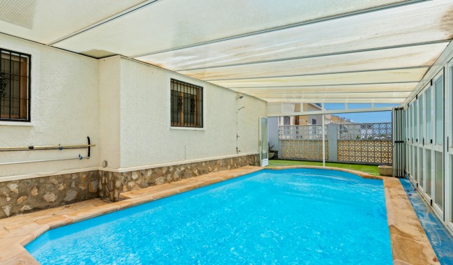 Begagnad - Villa - Torrevieja