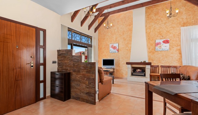 Resale - Villa - Algorfa