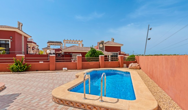 Resale - Villa - Algorfa