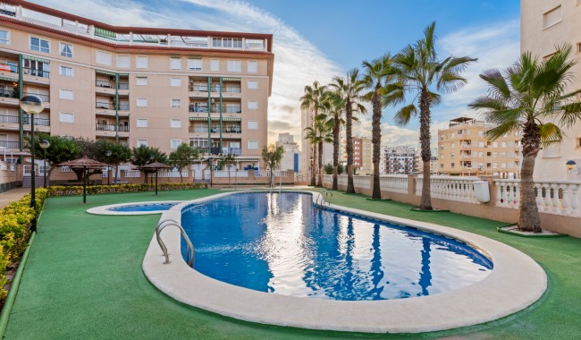 Resale - Apartment - Guardamar