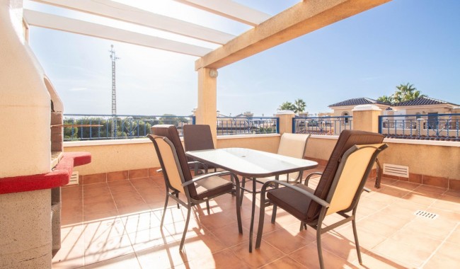 Resale - Townhouse - Pilar de La Horadada - Mil Palmeras