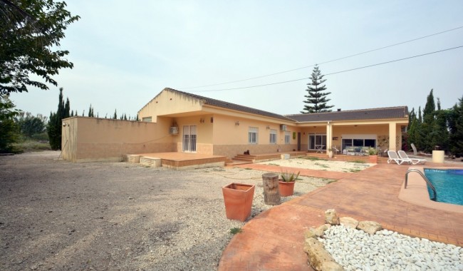 Begagnad - Finca - Almoradi