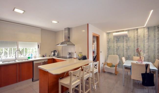 Begagnad - Finca - Almoradi