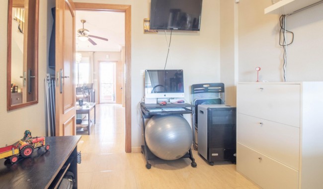 Resale - Apartment - Torrevieja - La Siesta - El Salado - Torreta