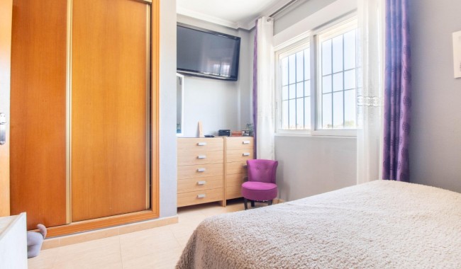 Resale - Apartment - Torrevieja - La Siesta - El Salado - Torreta