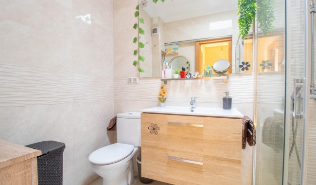 Resale - Apartment - Torrevieja - La Siesta - El Salado - Torreta