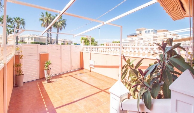 Resale - Apartment - Torrevieja - La Siesta - El Salado - Torreta