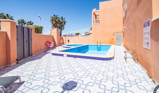 Resale - Apartment - Torrevieja - La Siesta - El Salado - Torreta