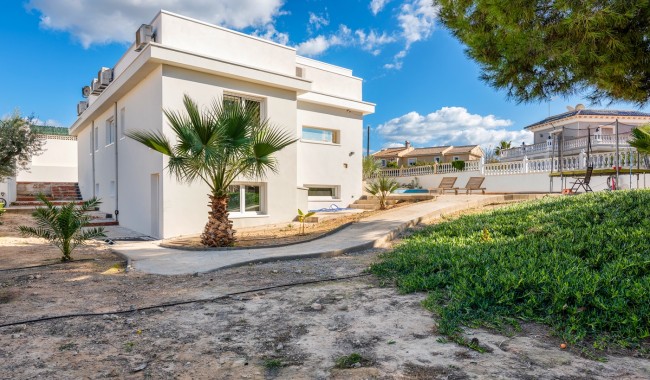 Begagnad - Villa - Ciudad Quesada/Rojales - Central Quesada