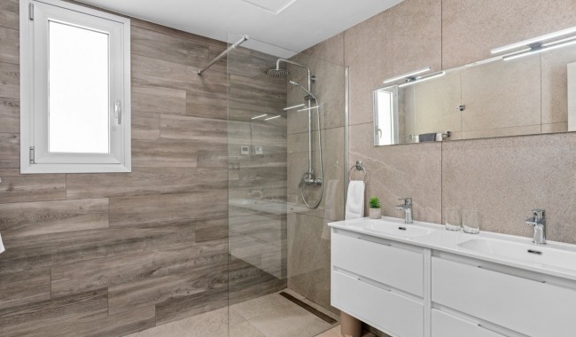 Begagnad - Villa - Guardamar - El Raso