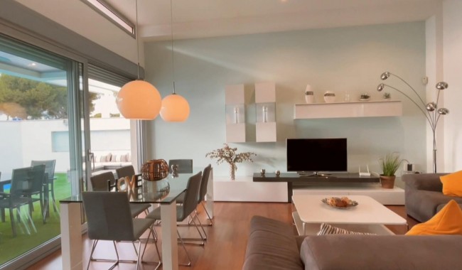 Begagnad - Villa - Orihuela Costa - Mil Palmeras